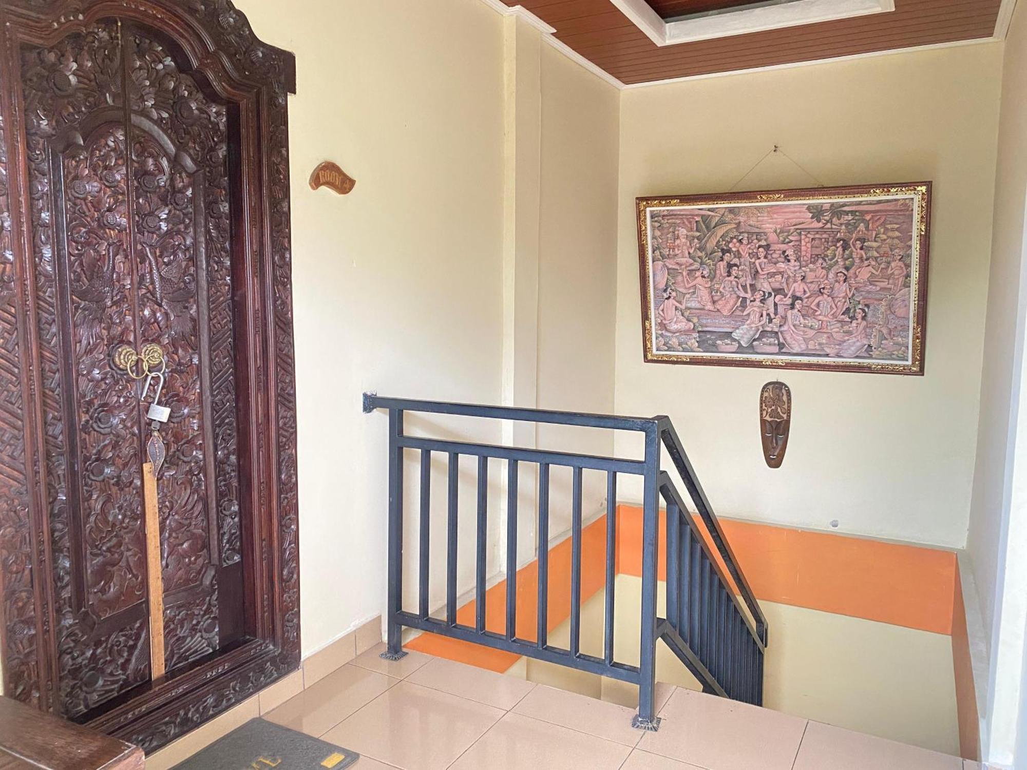 Homestay Demank House