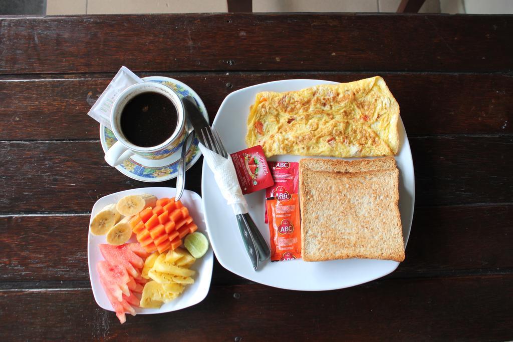 Homestay Demank House *
